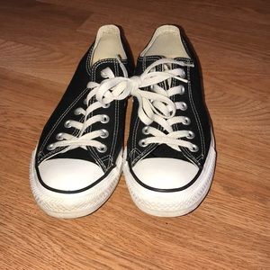 Converse All Star sneakers Size 8 Woman’s men’s 6